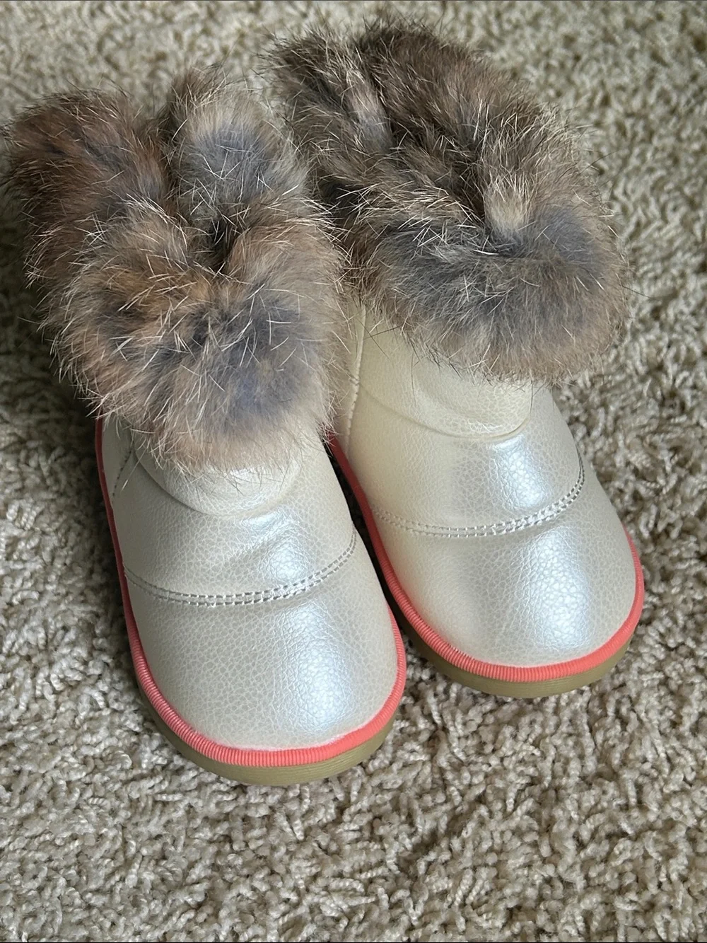 Girls Metallic Cream Winter Boots with Rabbit Fur Trim NEW Sz 7